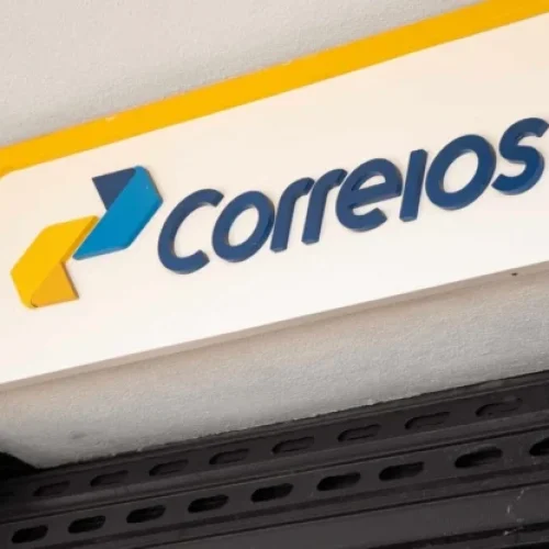 Correios anunciam plano contra crise com corte de R$ 2 bilhões, venda de imóveis e fechamento de agências