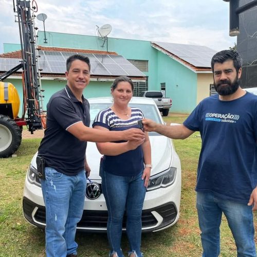 Prefeitura de Laranjal adquire veículo novo para a Assistência Social