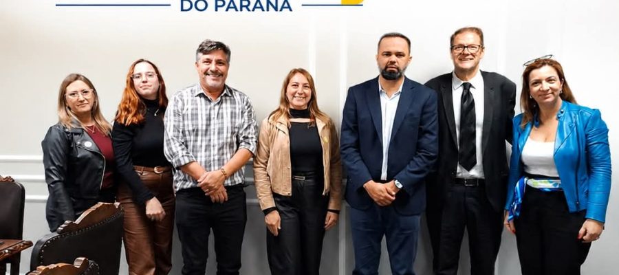 Prefeito de Palmital participa de reunião na Secretaria Estadual da Educação, em Curitiba
