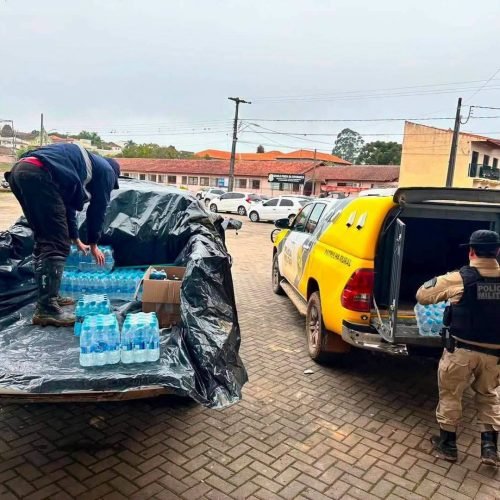 🚔 PATRULHA RURAL MANTÉM APOIO ÀS FAMÍLIAS AFETADAS PELO TORNADO EM PIRAÍ DO SUL