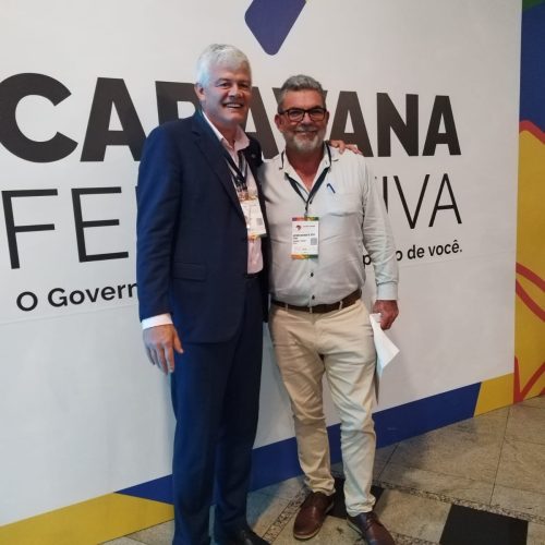 🟩 VEREADOR MACHADINHO PARTICIPA DA CARAVANA FEDERATIVA EM FOZ DO IGUAÇU 🇧🇷
