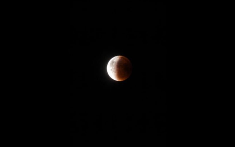 🌕📸 ECLIPSE LUNAR É REGISTRADO EM PALMITAL!