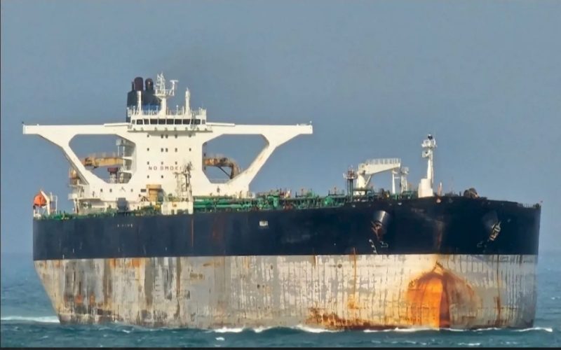 🛢️🌊 Rússia envia submarino para escoltar petroleiro perseguido pelos EUA