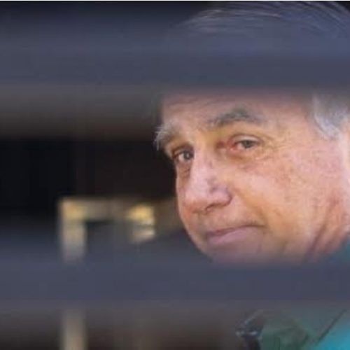 Bolsonaro manifesta interesse em leitura para possível abatimento de pena