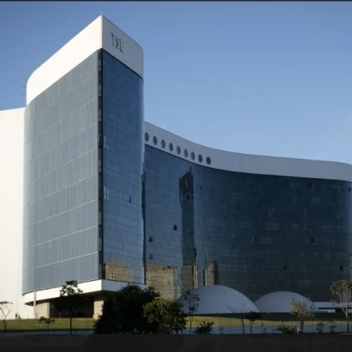 TSE avalia multa de R$ 30 mil por fake news com uso de IA