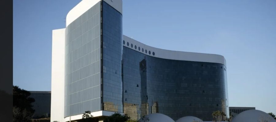 TSE avalia multa de R$ 30 mil por fake news com uso de IA