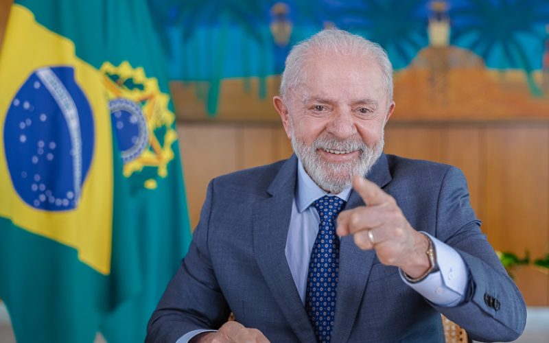Lula propõe cooperação com EUA para prender “magnatas da corrupção”